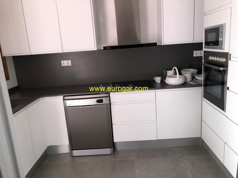 Foto c6ce0d02-de4e-4af5-9b30-c8fcd8c70529. Maison avec parking dans Centro Chiva