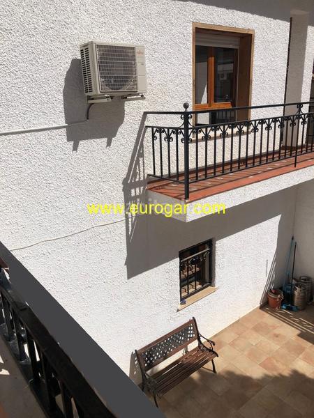 Foto d6bc5c29-04ea-4bba-be78-cd6117941be0. Maison avec parking dans Centro Chiva