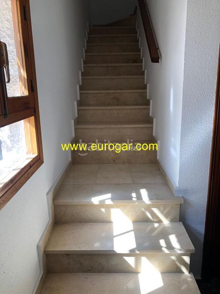 Foto e0efa559-791c-4c60-acd0-2df8c56ff489. Maison avec parking dans Centro Chiva