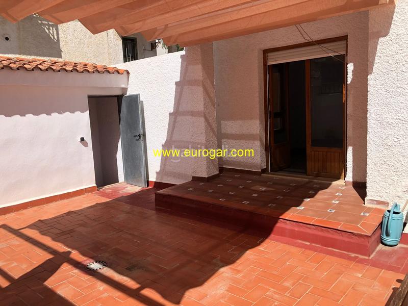 Foto f9df6033-2279-4a9a-b51f-331f54210972. Maison avec parking dans Centro Chiva