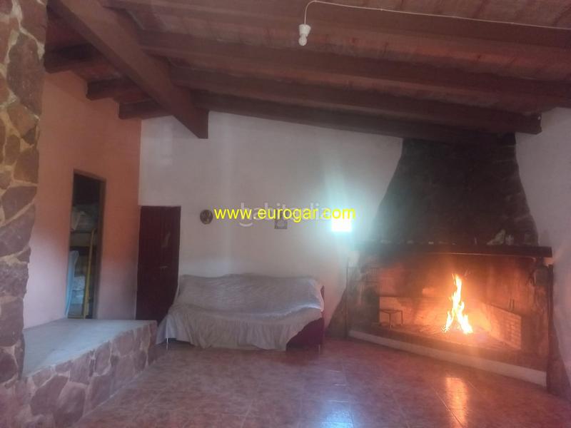 Foto b7fadfaf-d4d3-41bb-9e5d-39505ff9f9b5. Xalet amb aparcament a Las Pedrizas Chiva