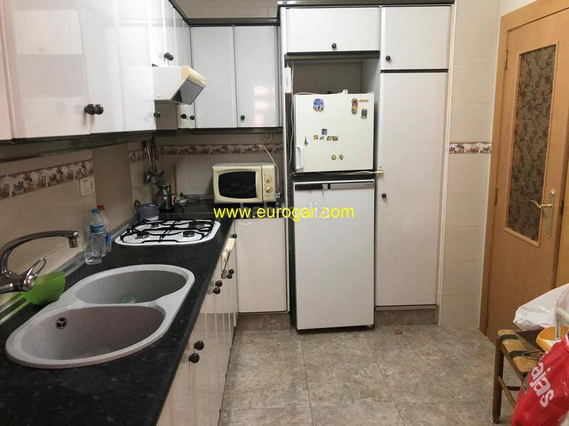 Foto a852e7eb-d9f4-4385-b8f5-8a6834615c83. Pis a Centro Chiva