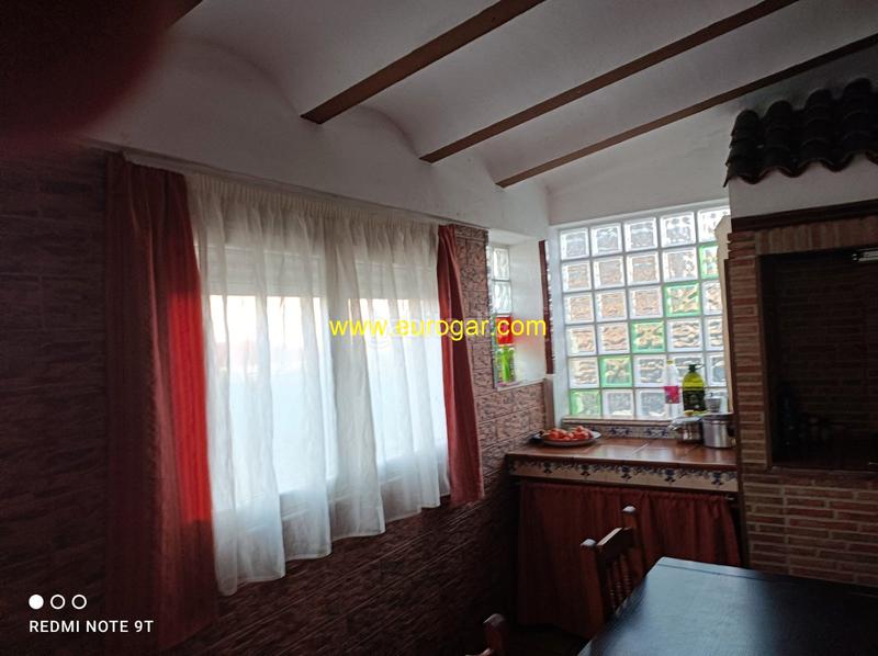 Foto 385f8be9-a6b8-41a5-b363-9074bb229097. Chalet dans Godelleta