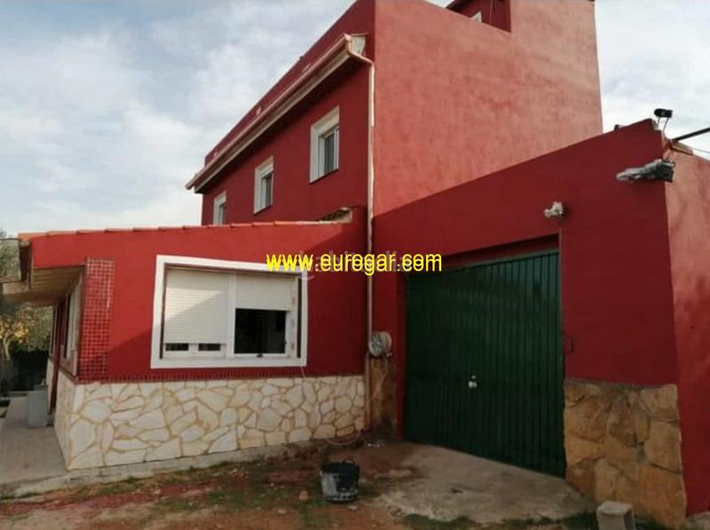 Foto 87d5c04a-808e-479f-bf3f-1bf42daa442e. Chalet dans Godelleta