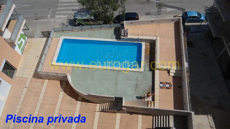 Foto 09d2977e-5e7c-4382-b537-4cf24fa0ee30. Piso estupendo piso con piscina comunitaria en Centro Chiva