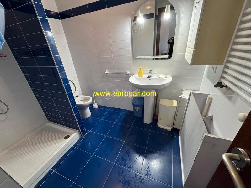 Foto 992bc53d-09c3-4ca4-b385-4fb87bc9addc. Piso estupendo piso con piscina comunitaria en Centro Chiva