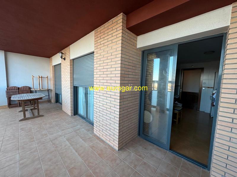 Foto f34cc0b3-55c8-459f-bee6-800d2e7ecd2e. Piso estupendo piso con piscina comunitaria en Centro Chiva