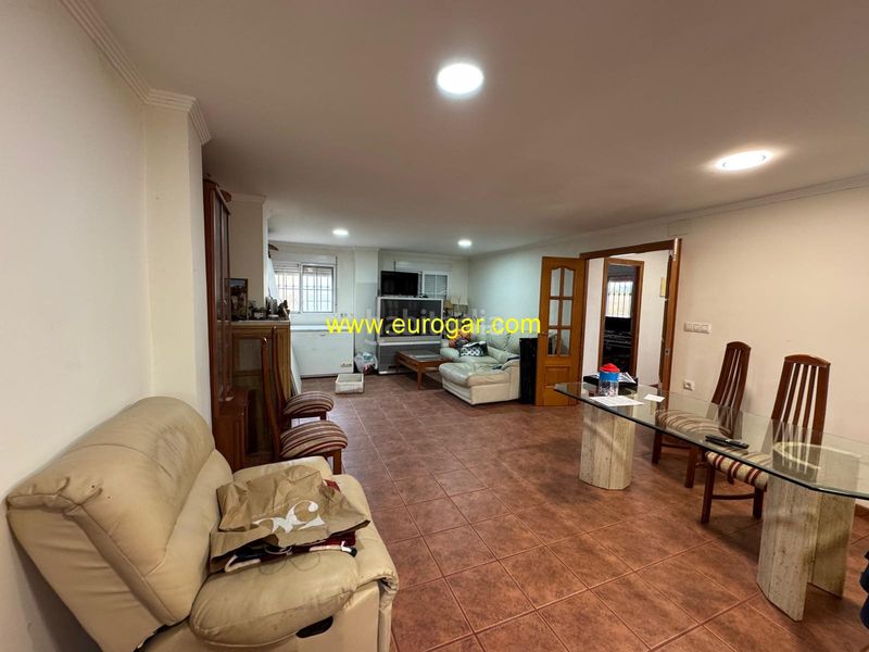 Foto 403da1a8-4ada-4e8a-b178-563283a0e708. Xalet amb xemeneia aparcament piscina a Centro Chiva