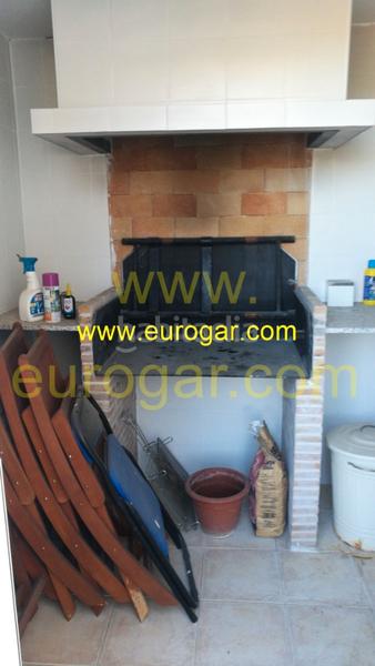 Foto 0b22baa6-9f6b-4136-9ea4-6dd564a0536e. Àtic amb aparcament a Centro Chiva