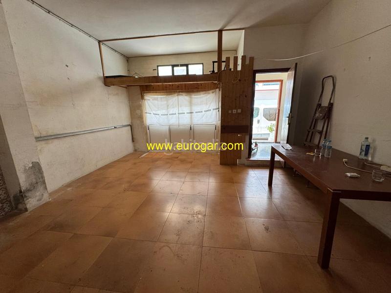 Foto 62b097ed-3cf1-4968-8824-ad70ea8fcac4. Casa amb xemeneia a Centro Chiva