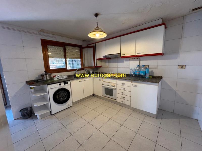 Foto 832b6431-6a67-4182-b555-f71fe7598a1a. Casa amb xemeneia a Centro Chiva