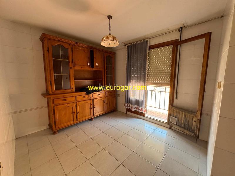 Foto ca2eef72-e23f-4fe8-9b67-96fe9eb8ac18. Casa amb xemeneia a Centro Chiva