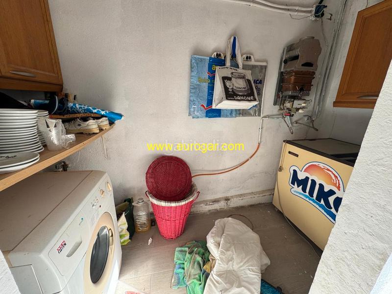 Foto 483528f1-a38c-49b1-a36e-506be038256b. Xalet amb xemeneia piscina a Godelleta