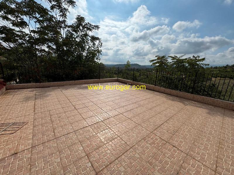 Foto 894460a1-c1c8-4ea8-b585-e25cd9aafe6f. Xalet amb xemeneia piscina a Godelleta