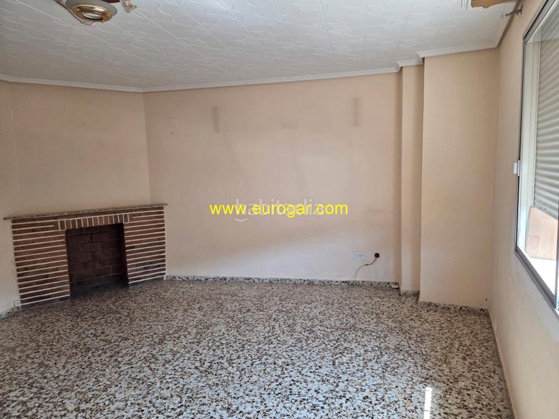 Foto c40721fe-06a5-41df-86f6-c683e4010459. Casa a Cheste