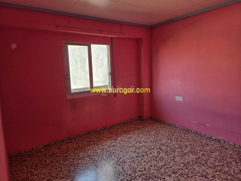 Foto cb09176d-2992-4985-b37d-d91612196593. Casa a Cheste