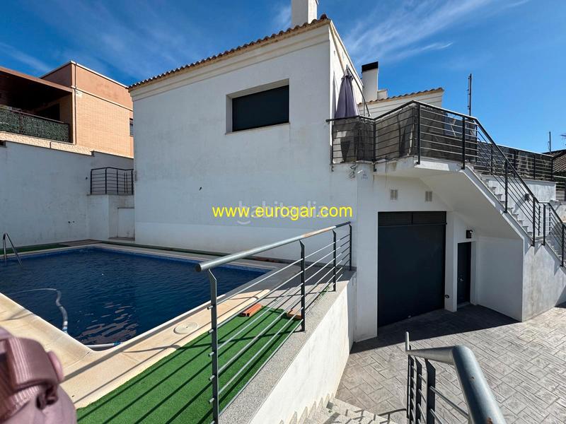 Foto 1eda2b6a-4b82-41ad-bf10-8d1d2b2641d7. Chalet avec parking piscine dans Centro Chiva