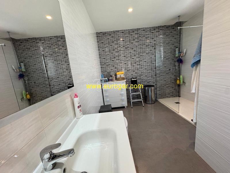 Foto 9533063e-52a2-4348-b664-e9b12f931294. Chalet avec parking piscine dans Centro Chiva