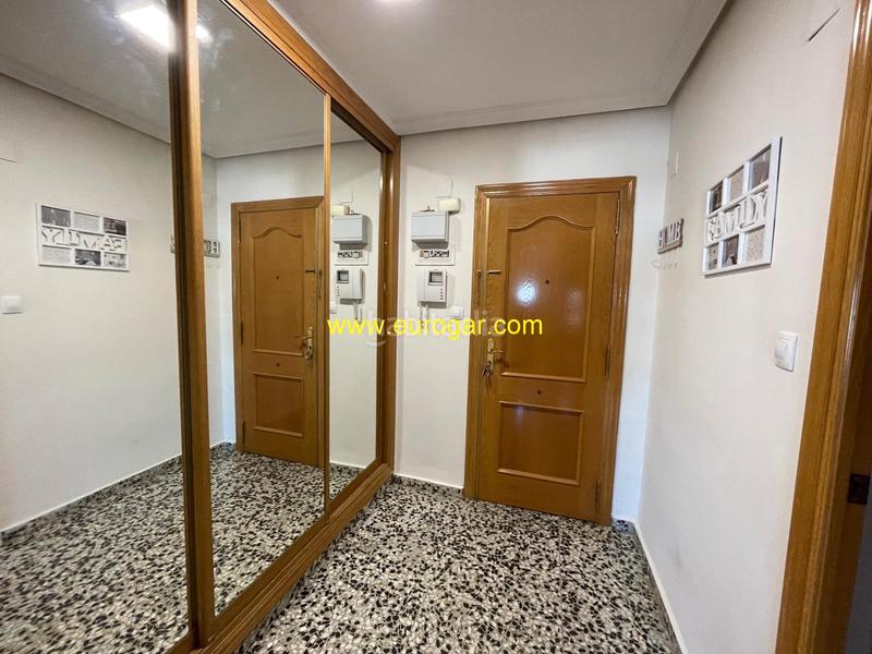 Foto 841ce562-5fbe-4b68-b772-c660ce742061. Pis a Centro Chiva