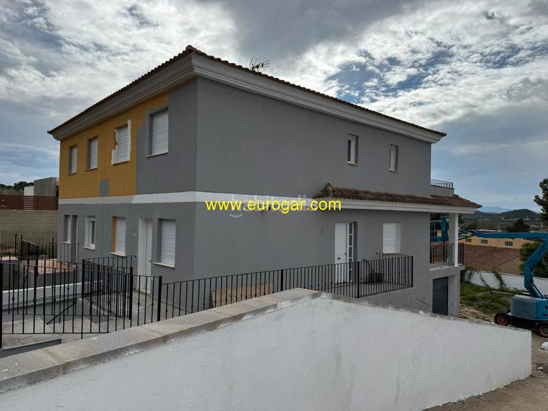 Foto 8213208f-19bc-478d-9ea2-3fd048b1f122. Chalet avec parking dans Centro Chiva