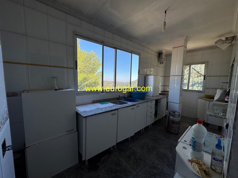 Foto 5f36ee6f-cc84-4ea9-95c2-ad58a1abf1f0. Masia a Centro Chiva