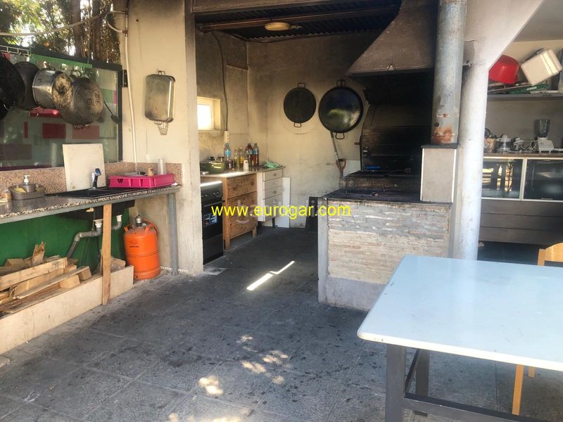 Foto e0f08fc6-dbfe-4772-8a6b-1082c6793192. Xalet amb xemeneia aparcament piscina a Las Pedrizas Chiva