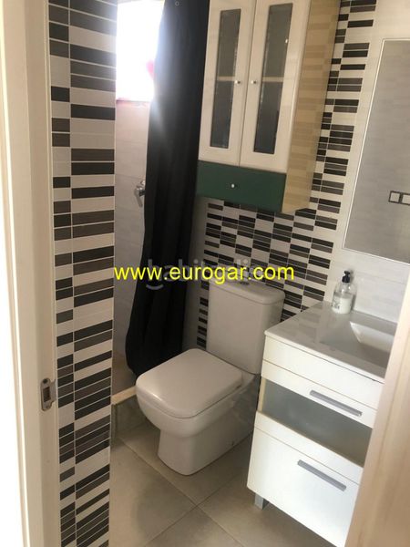 Foto f39dc0f0-9d29-4d32-8542-36b7ebe5e86e. Xalet amb xemeneia aparcament piscina a Las Pedrizas Chiva
