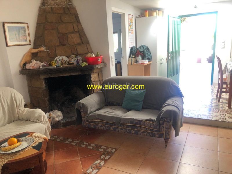 Foto fb1d428a-8e1d-4305-bae0-1a2511f4fb18. Xalet amb xemeneia aparcament piscina a Las Pedrizas Chiva