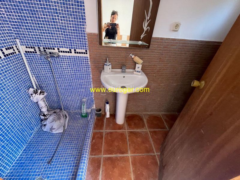 Foto b83f4318-f7e3-4dc7-9fde-b33010c148d9. Xalet amb aparcament piscina a Centro Chiva