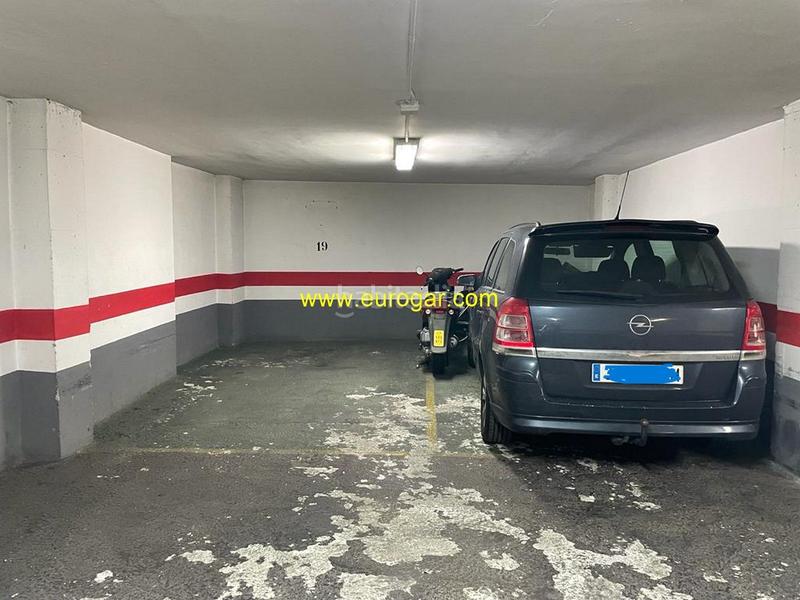 Foto 3c7ce544-18c5-4885-89af-24cce34e7416. Parking voiture dans Sant Francesc Valencia