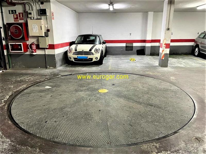Foto c037246b-0ef5-4b6f-9e06-c00dcbdb1ca1. Parking voiture dans Sant Francesc Valencia