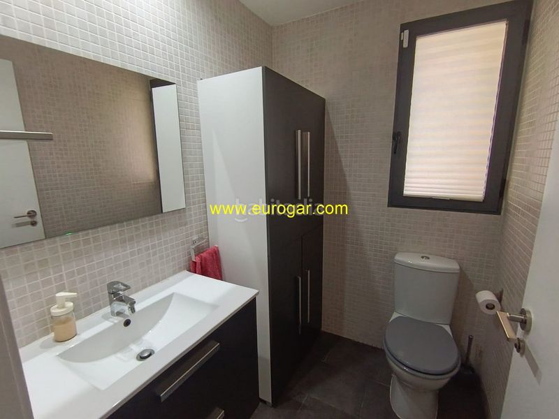 Foto 43e80e91-96ea-4a14-9c08-1b70541bfb06. Apartament amb calefacció aparcament piscina a Centro Chiva