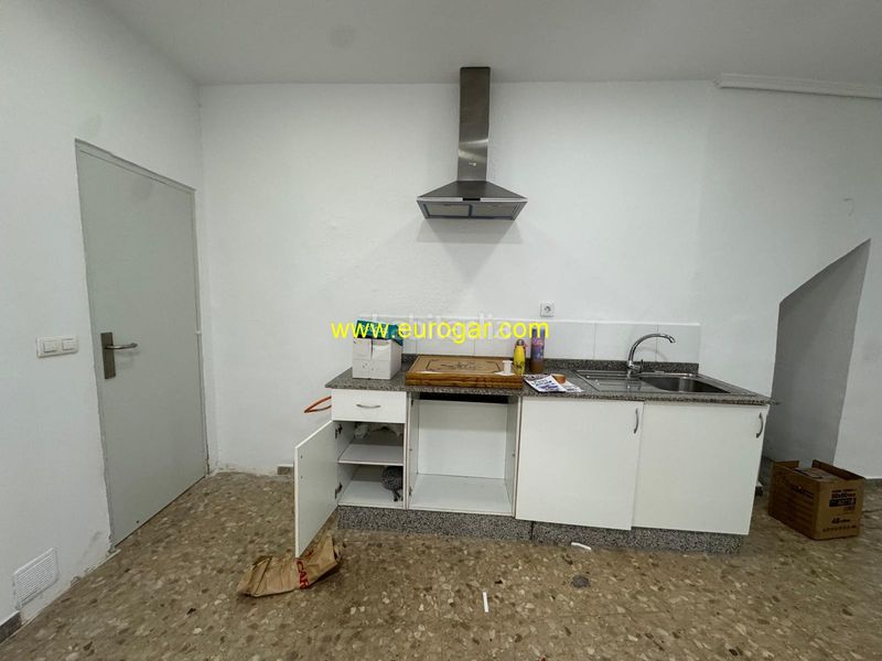 Foto c7d42b63-6e17-4874-939f-1d7970db3fc8. Local commercial dans Centro Chiva