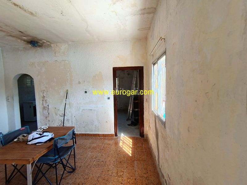 Foto 8bd325cc-f95b-41b7-9379-b7a1f0003d0a. Masia amb piscina a Centro Chiva