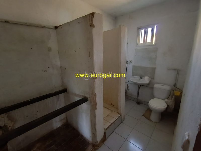 Foto bd550322-e508-4020-aa64-762a9e193333. Masia amb piscina a Centro Chiva
