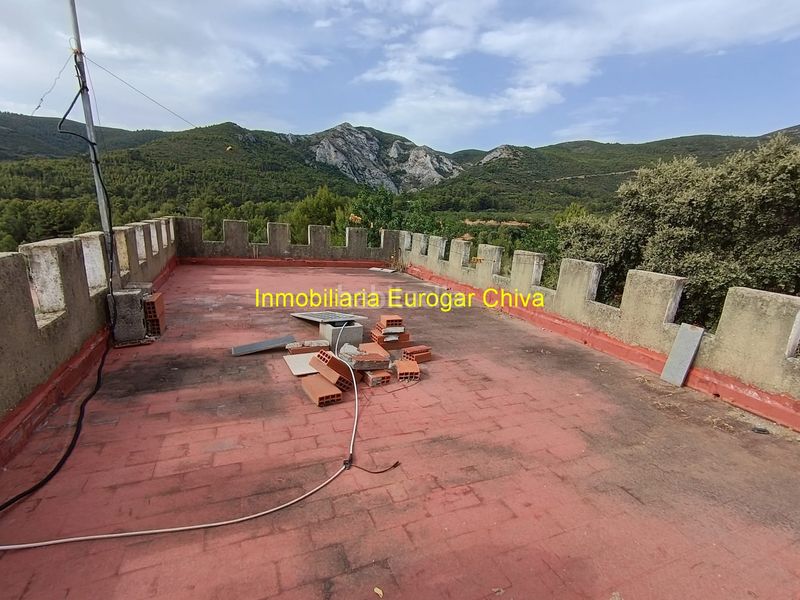 Foto e20aceae-410b-47de-8bb5-3fe1d956eac9. Masia amb xemeneia a Centro Chiva