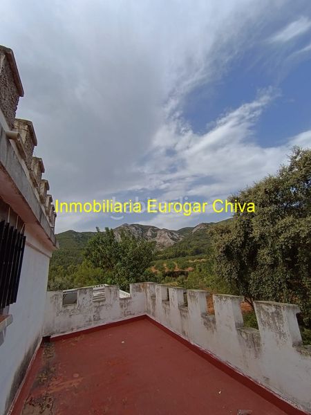 Foto f9ace9e3-aa03-4e99-857c-d47da922b723. Masia amb xemeneia a Centro Chiva