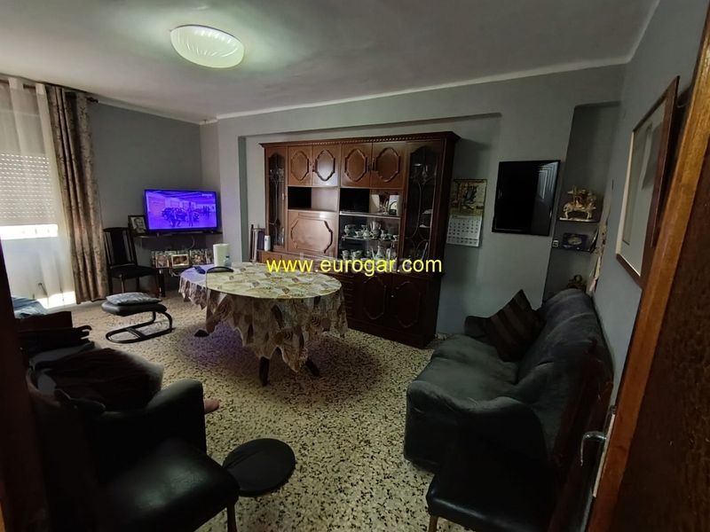 Foto 006b4607-a00a-47e6-a34f-fb3a98e4040c. Pis a Centro Chiva