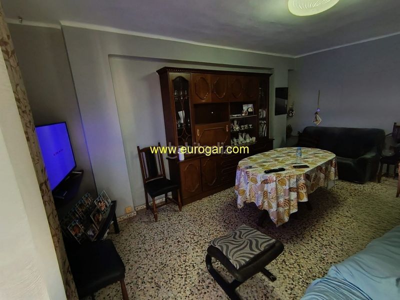 Foto 0df97eda-14c1-4ce9-903a-78df2064b4dc. Pis a Centro Chiva
