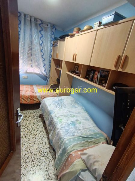 Foto ae5231f8-c422-479b-a114-f185856429d6. Pis a Centro Chiva