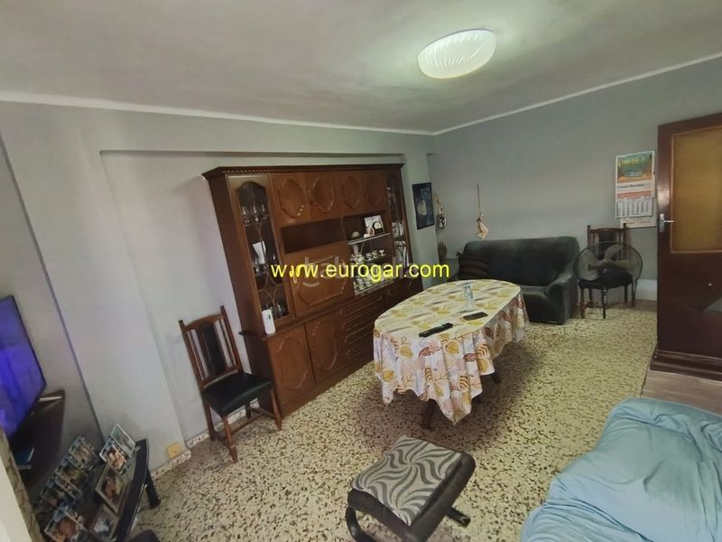 Foto bd322d6b-0737-433d-bcd5-f2182ea52510. Pis a Centro Chiva