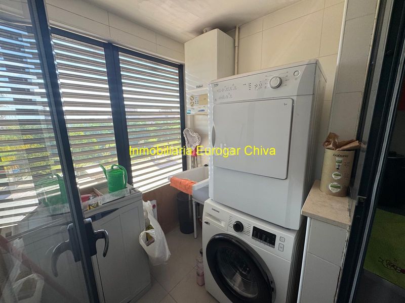 Foto 3e46df5c-b6f5-47de-bd64-bd4d78737c83. Location appartement avec parking dans Cheste