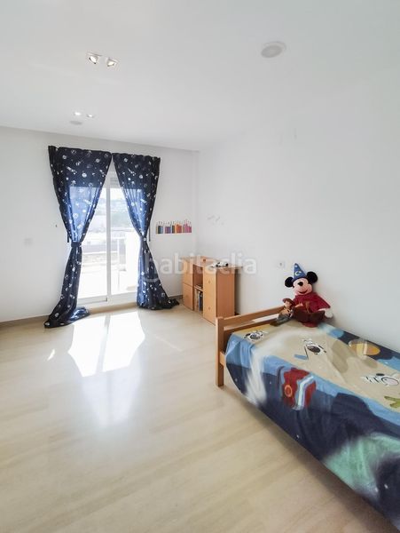 Foto 082de612-4357-4fda-8307-68e139c7a2d4. Casa adossada amb calefacció aparcament a Alquenència - Venècia Alzira