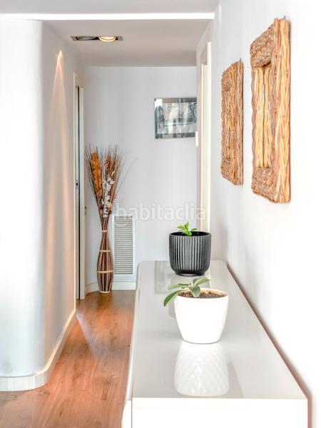 Foto 1cd3081f-0739-451d-a954-448ae0879160. Apartamento primera linea de playa en Port Saplaya Alboraya