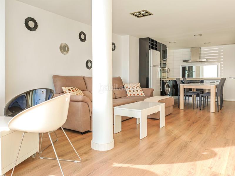 Foto aadabbb8-6587-40d8-8681-a3e9e81074f3. Apartamento primera linea de playa en Port Saplaya Alboraya