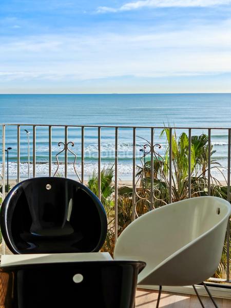 Foto f6536e79-2abc-4d6c-a4cb-08819f6641f6. Apartamento primera linea de playa en Port Saplaya Alboraya