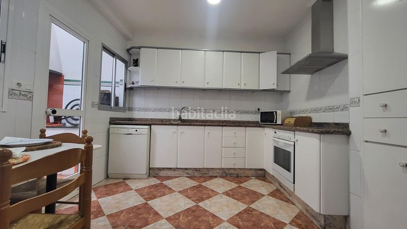 Foto f7b43a56-4f66-4c6c-be0e-838afbb36d62. Casa a avenida constitucio 15 a Montichelvo