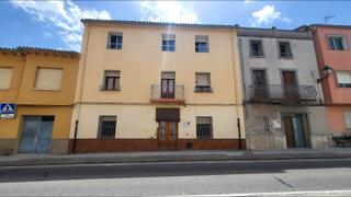 Casa en Avenida constitucio 15. Casa de pueblo con encanto en montichelvo  6 habitaciones y terr