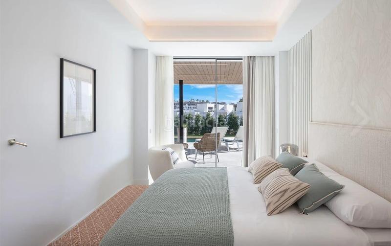 Foto fabb34da-cf8f-45c7-aca2-2083811681d4. Apartment with parking pool in bahía de Marbella Marbella