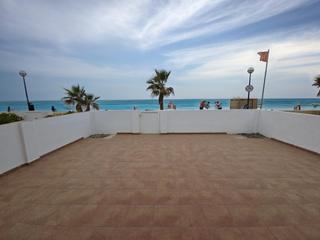 Location Chalet à Miramar. Chalet en primera línea de playa con vistas únicas al mediterrán